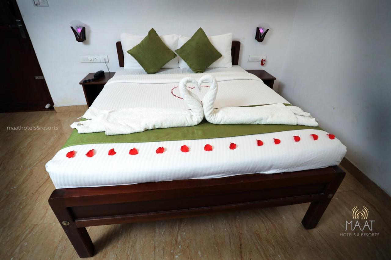 Spice Jungle Resort Munnar Exteriör bild