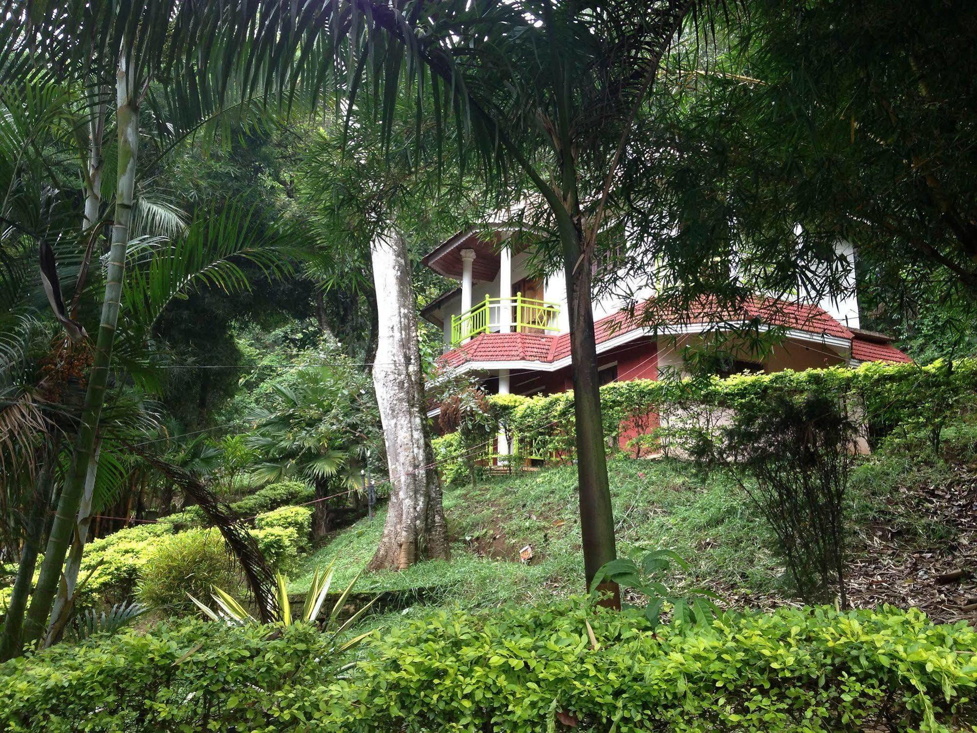 Spice Jungle Resort Munnar Exteriör bild